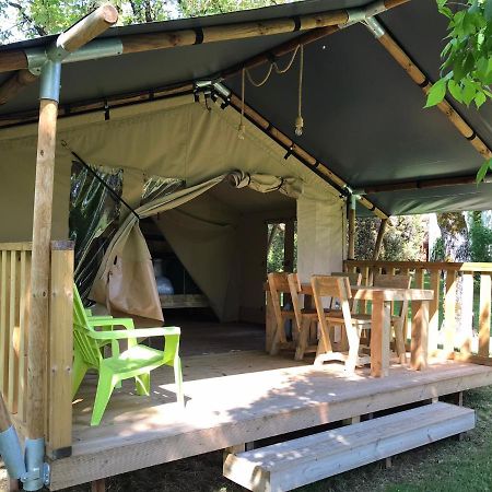 Camping Le Mondou Hotel Saint-Julien-de-Lampon Exterior foto
