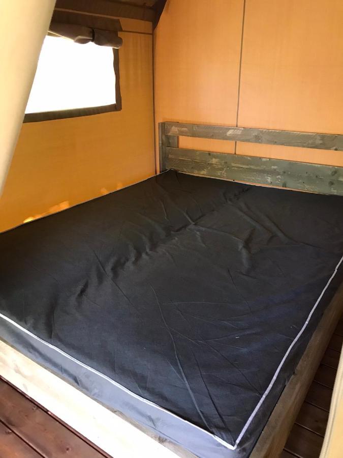 Camping Le Mondou Hotel Saint-Julien-de-Lampon Exterior foto